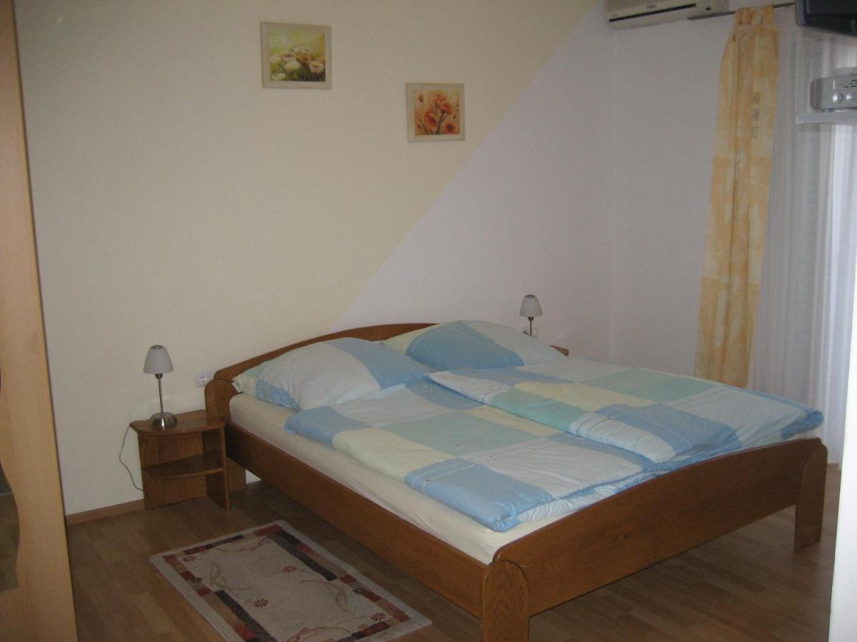 „drei Palmen“ Apartma