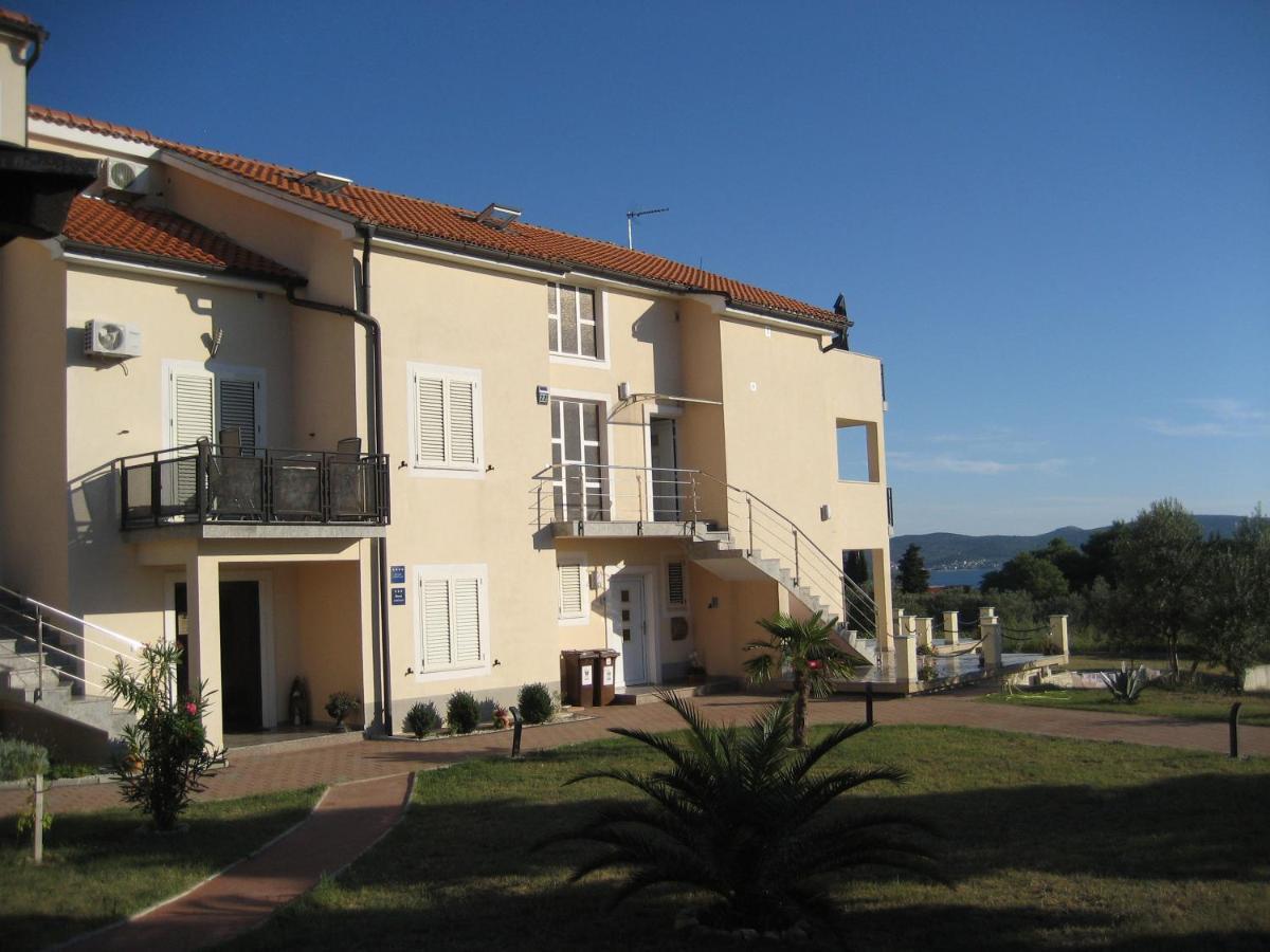 „drei Palmen“ Apartma