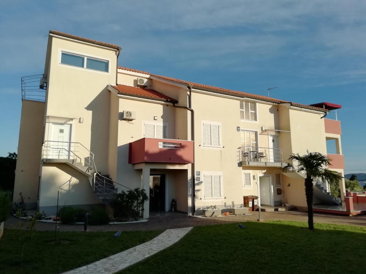 „drei Palmen“ Apartma
